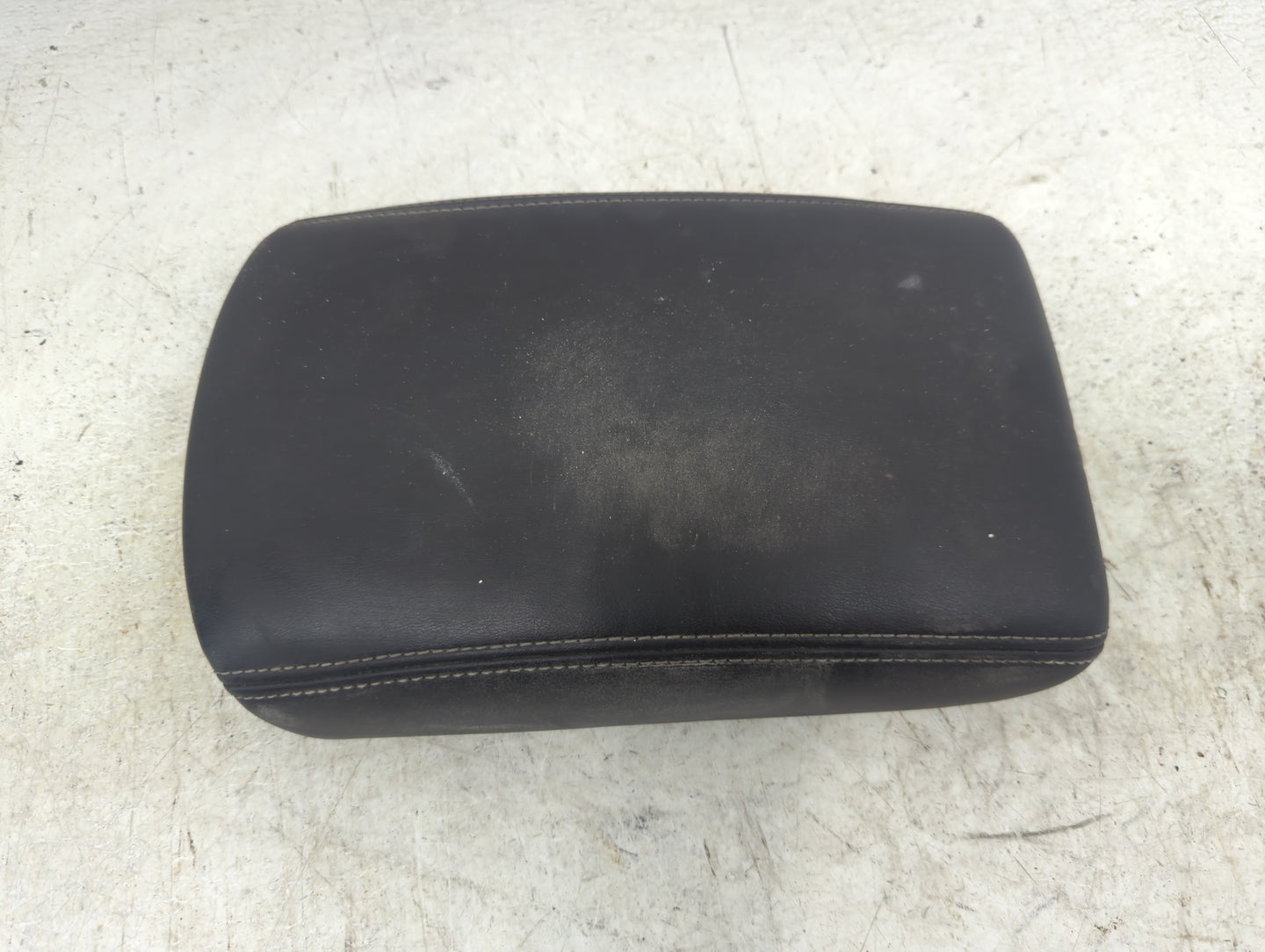 2010 Mercury Milan Center Console Armrest Cover Lid Fits OEM Used Auto Parts - Oemusedautoparts1.com