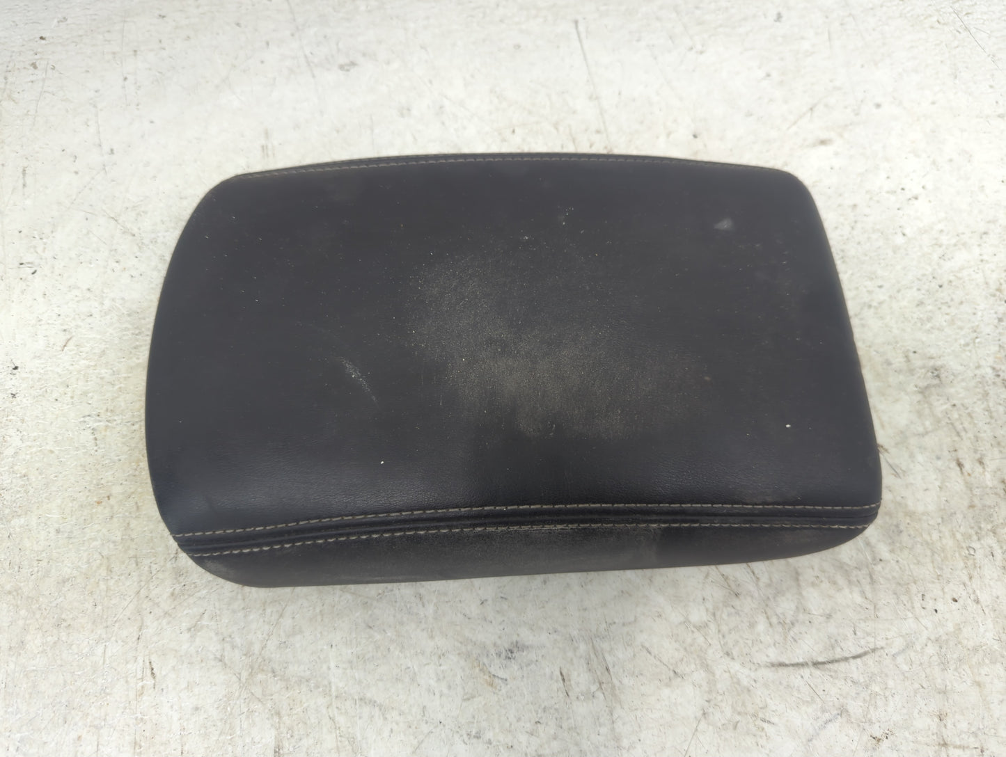 2010 Mercury Milan Center Console Armrest Cover Lid Fits OEM Used Auto Parts - Oemusedautoparts1.com