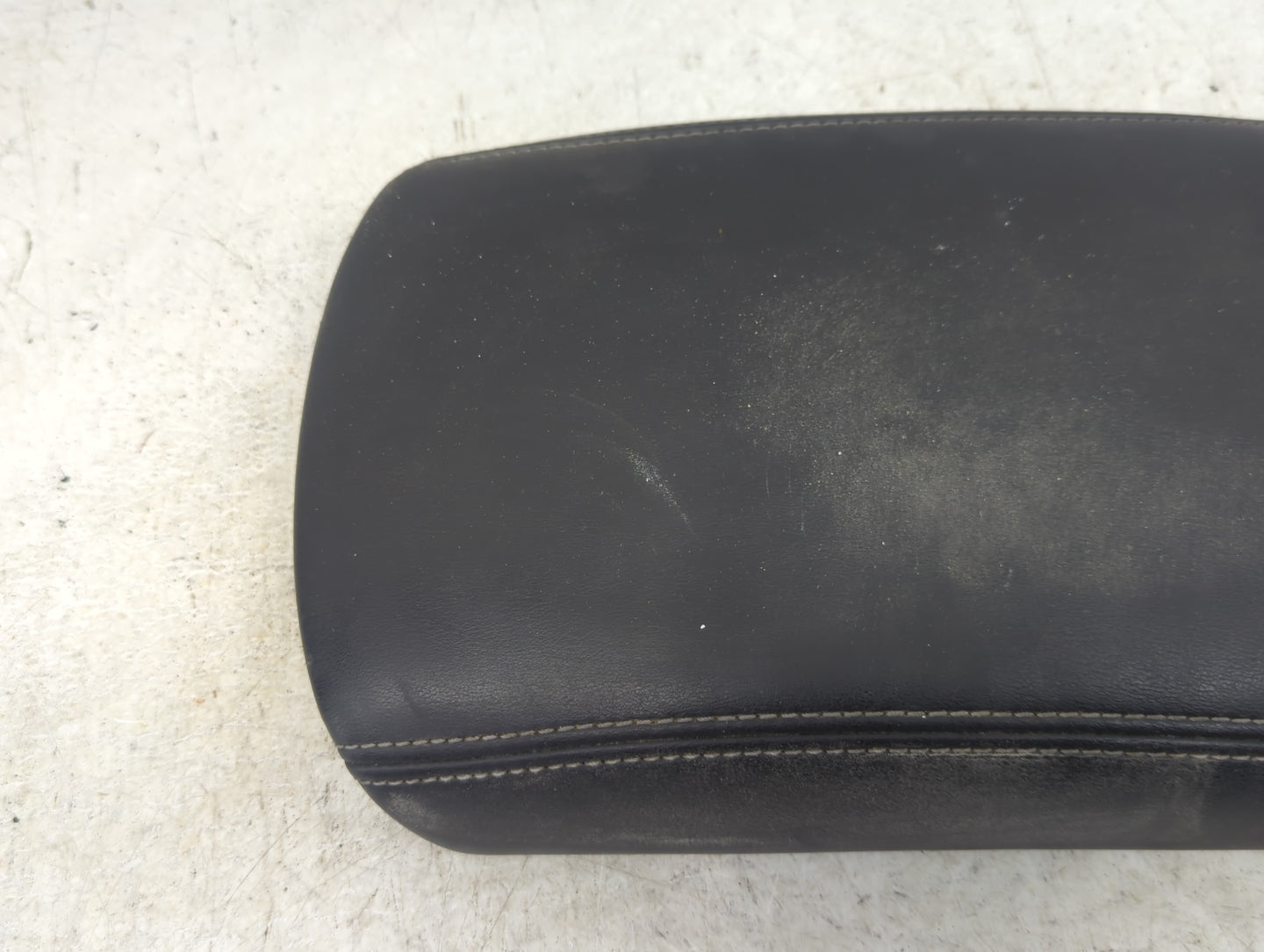 2010 Mercury Milan Center Console Armrest Cover Lid Fits OEM Used Auto Parts - Oemusedautoparts1.com