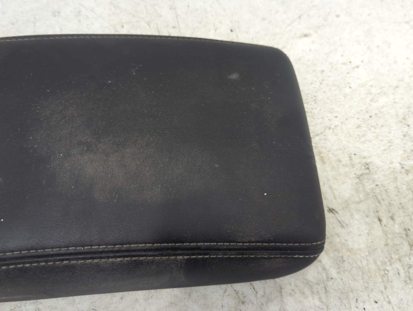 2010 Mercury Milan Center Console Armrest Cover Lid Fits OEM Used Auto Parts - Oemusedautoparts1.com