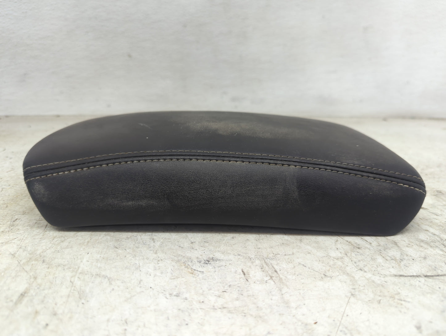 2010 Mercury Milan Center Console Armrest Cover Lid Fits OEM Used Auto Parts - Oemusedautoparts1.com