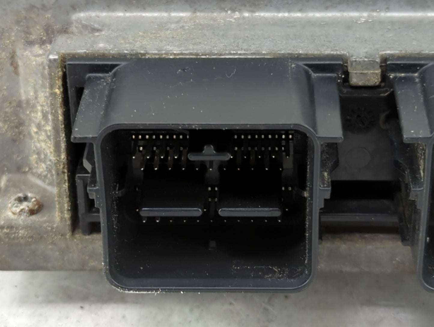 2010 Mercury Milan PCM Engine Control Computer ECU ECM PCU OEM P/N:AE5A-12A650-CMC 9L8A-12B684-NA, 6KXN6WAS52, 6KXN6WA04FTJ 