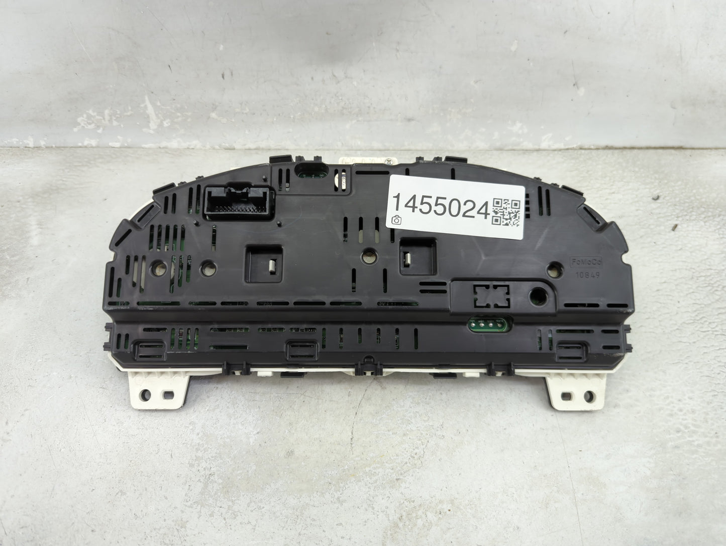 2010 Mercury Milan Instrument Cluster Speedometer Gauges P/N:AN7T-10849-GC MX287460-2743 Miles: Fits OEM Used Auto Parts - O