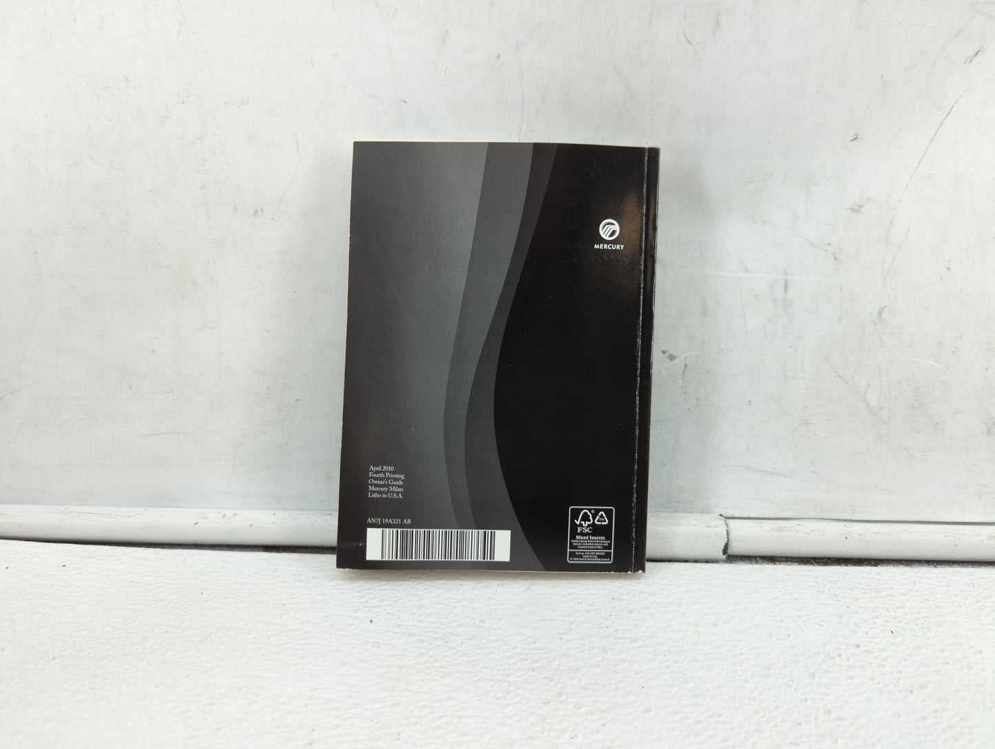2010 Mercury Milan Owners Manual Book Guide P/N:AN7J 19A321 AB OEM Used Auto Parts - Oemusedautoparts1.com