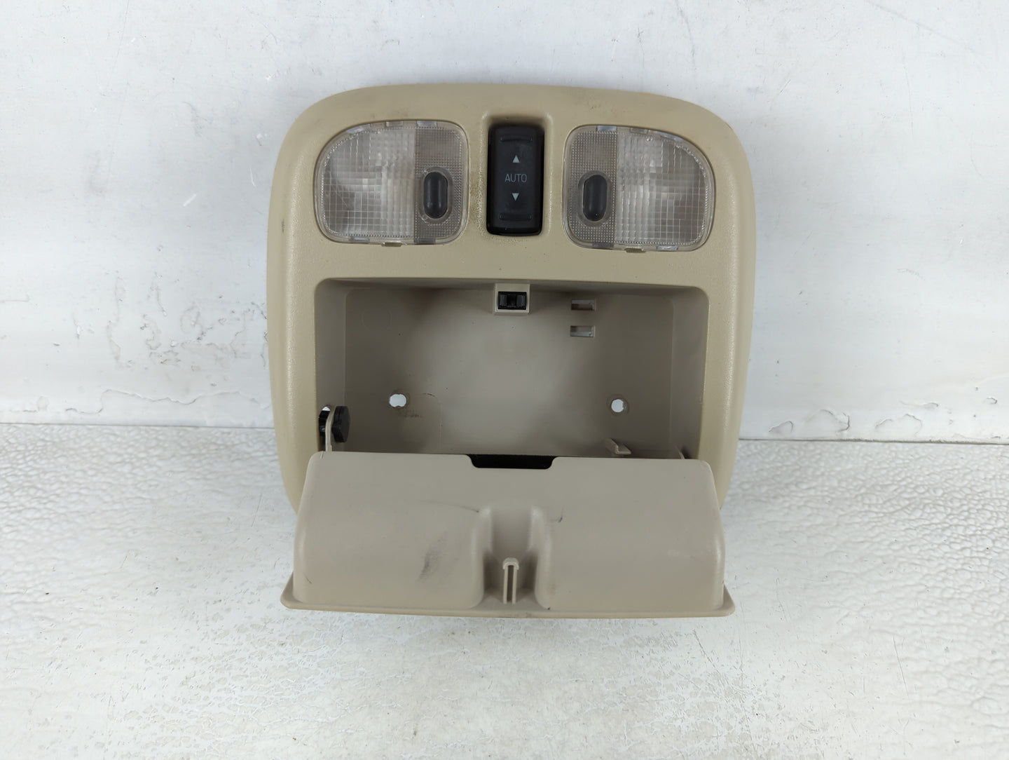 2010-2011 Mercury Milan Overhead Roof Console 681989 - Oemusedautoparts1.com