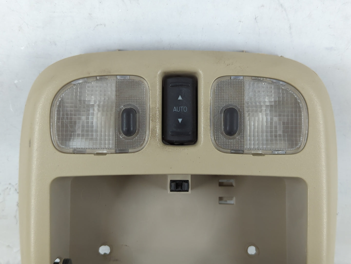 2010-2011 Mercury Milan Overhead Roof Console 681989 - Oemusedautoparts1.com