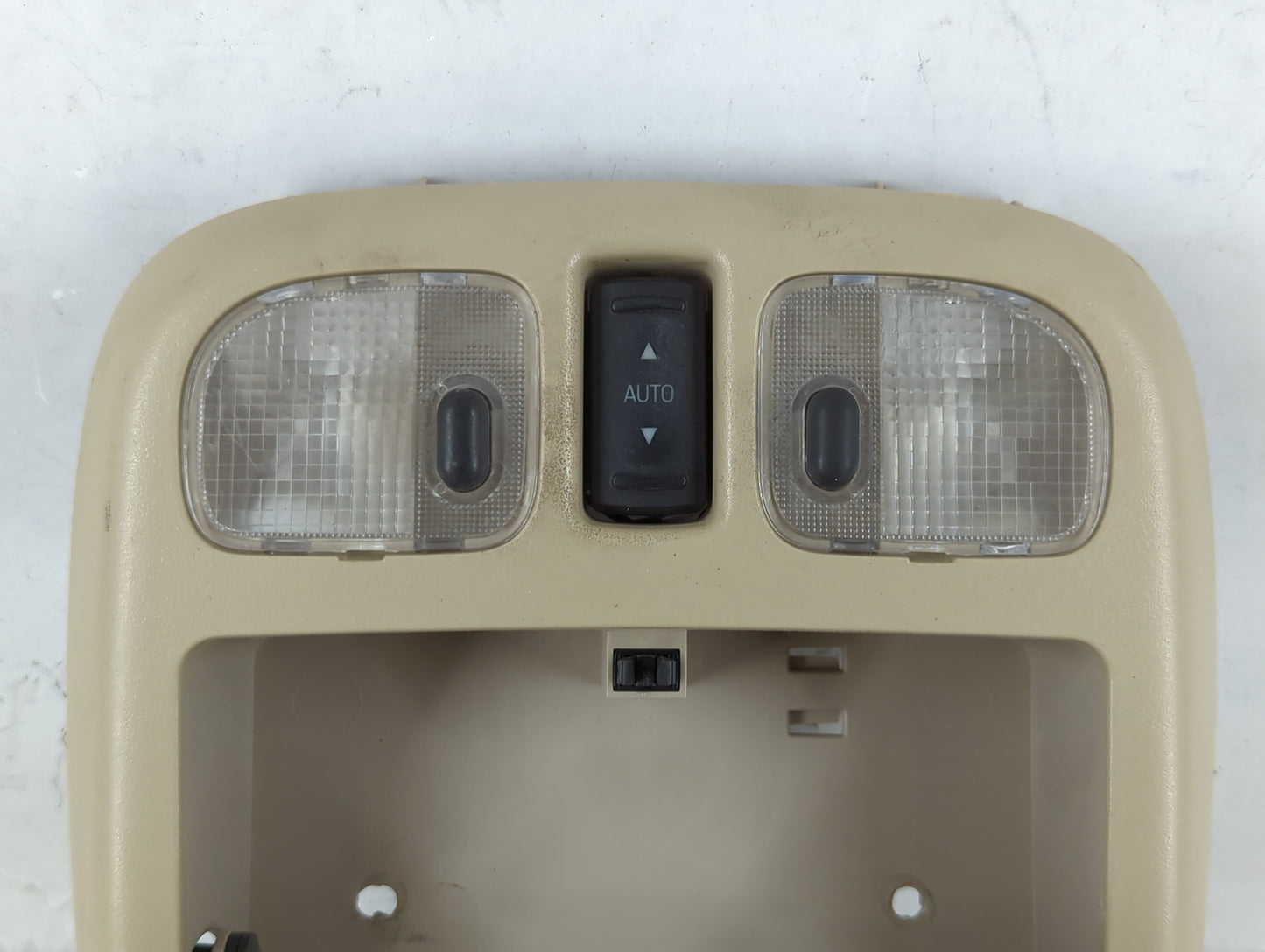2010-2011 Mercury Milan Overhead Roof Console 681989 - Oemusedautoparts1.com