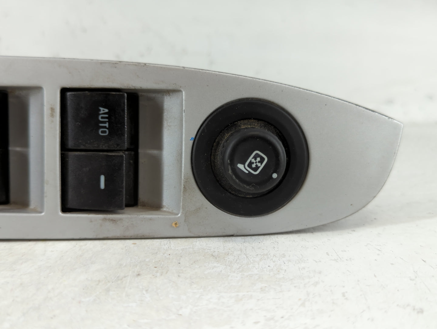 2010-2011 Mercury Milan Master Power Window Switch Replacement Driver Side Left P/N:L0188056AA04AP2 Fits Fits 2010 2011 2012