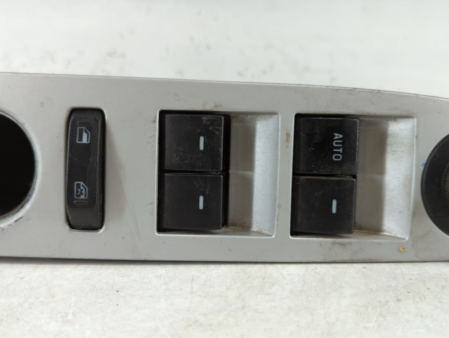2010-2011 Mercury Milan Master Power Window Switch Replacement Driver Side Left P/N:L0188056AA04AP2 Fits Fits 2010 2011 2012