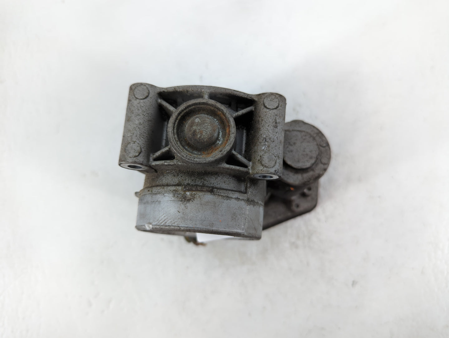 2010-2011 Mercury Milan Throttle Body P/N:1B172 005 PBT-GF20+GS20 Fits Fits 2009 2010 2011 2012 OEM Used Auto Parts - Oemuse