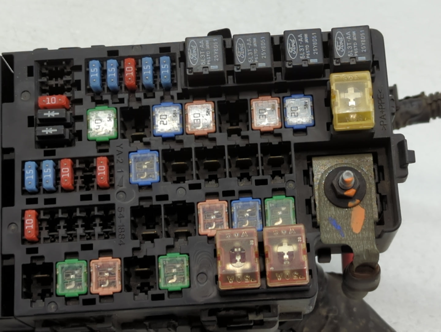 2010-2011 Mercury Milan Fusebox Fuse Box Panel Relay Module P/N:AN7T-14290 Fits Fits 2010 2011 2012 OEM Used Auto Parts - Oe