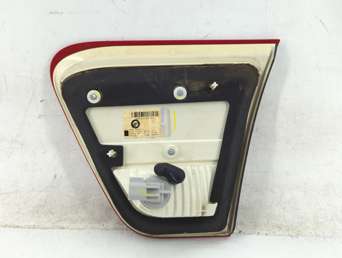 2010-2011 Mercury Milan Driver Left Side Deck Lid Mounted Tail Light - Oemusedautoparts1.com