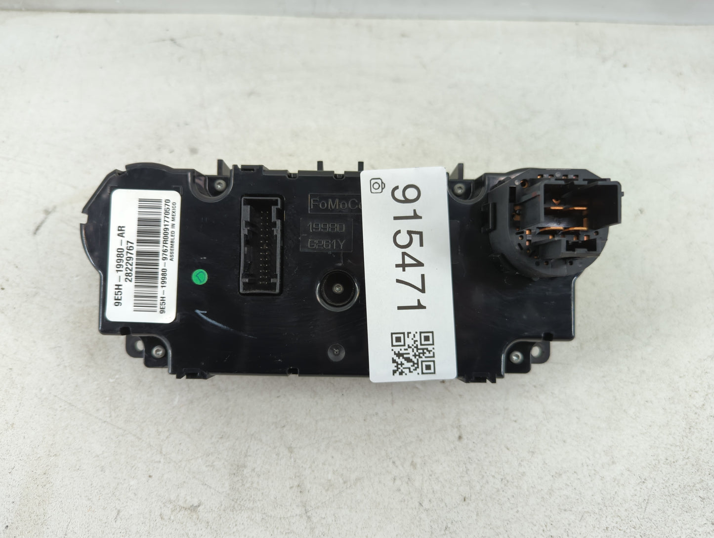 2010 Mercury Milan Climate Control Module Temperature AC/Heater Replacement Fits OEM Used Auto Parts - Oemusedautoparts1.com