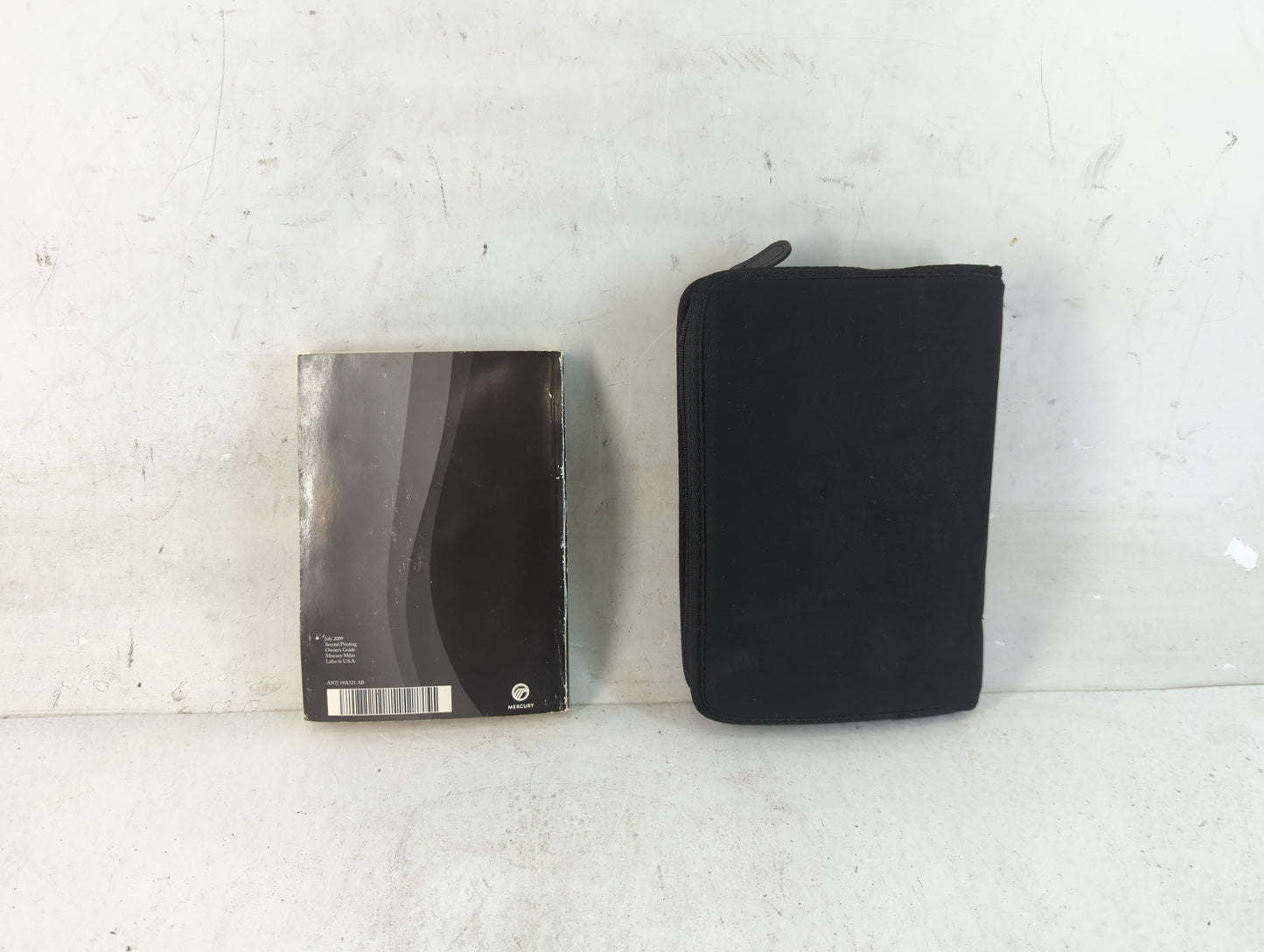 2010 Mercury Milan Owners Manual Book Guide P/N:AN7J 19A321 AB OEM Used Auto Parts - Oemusedautoparts1.com