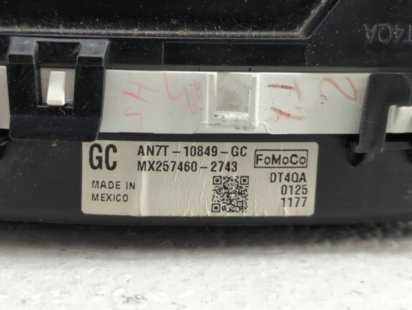 2010 Mercury Milan Instrument Cluster Speedometer Gauges P/N:AN7T-10849-GC AN7T-10849-AE Fits OEM Used Auto Parts - Oemuseda