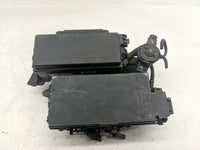2002-2010 Mercury Mountaineer Fusebox Fuse Box Panel Relay Module P/N:P04693221AF Fits OEM Used Auto Parts - Oemusedautopart