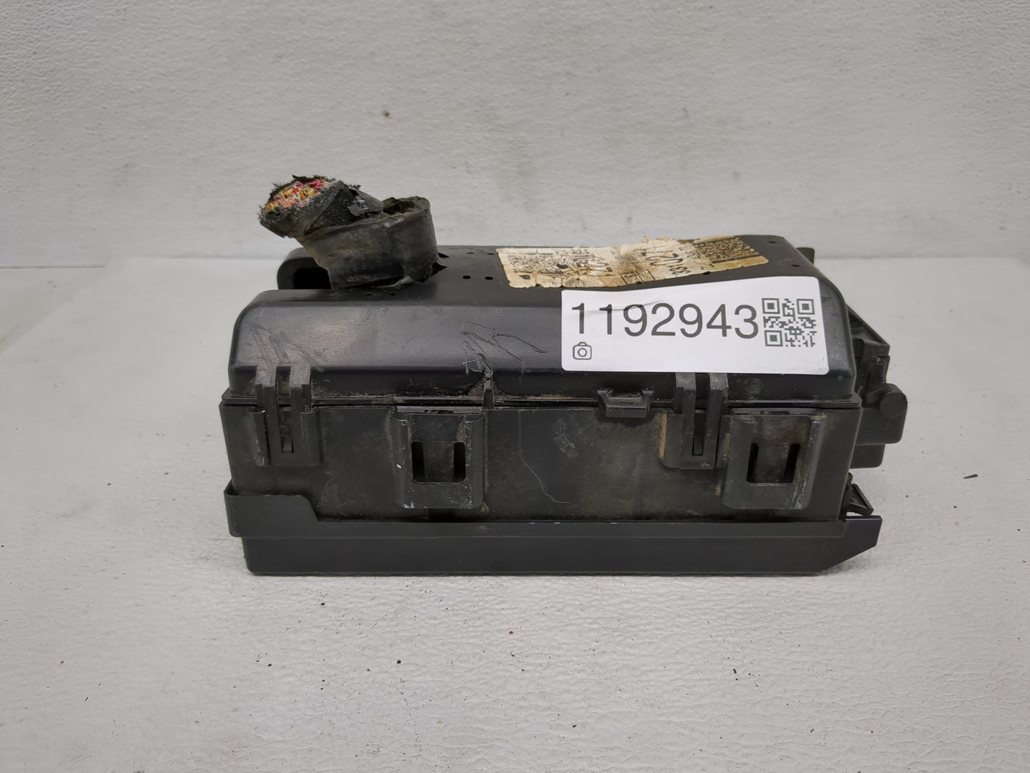 2002-2010 Mercury Mountaineer Fusebox Fuse Box Panel Relay Module P/N:P04693221AF Fits OEM Used Auto Parts - Oemusedautopart