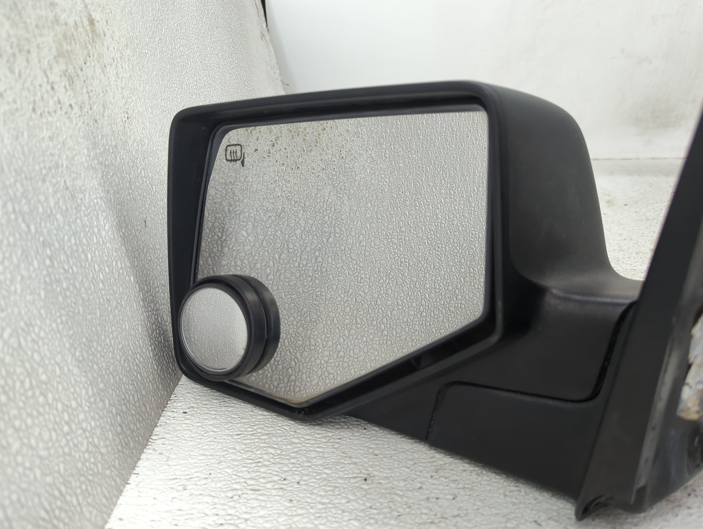2008-2010 Mercury Mountaineer Driver Side View Mirror - Left Door Mirror OEM Used - Oemusedautoparts1.com
