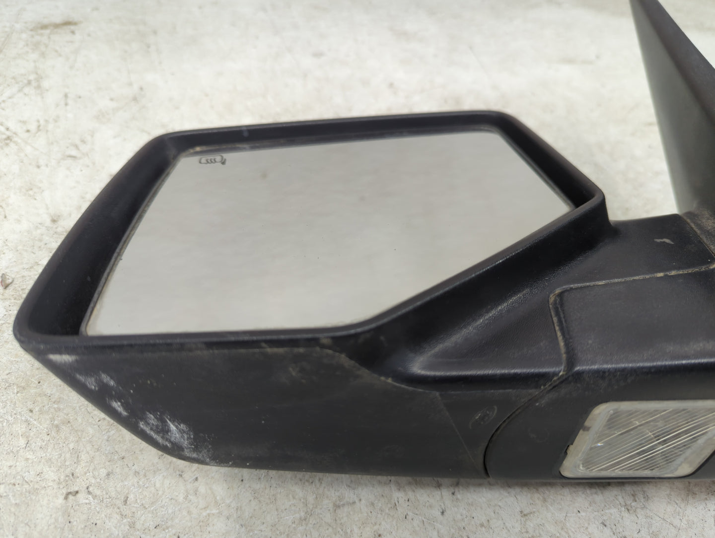 2006-2010 Mercury Mountaineer Driver Side View Mirror - Left Door Mirror OEM Used - Oemusedautoparts1.com