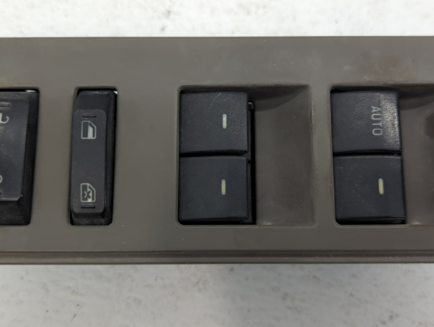 2008-2010 Mercury Mountaineer Master Power Window Switch Replacement Driver Side Left P/N:7L2T-14540-AAW 7T43-7814B363-A Fit