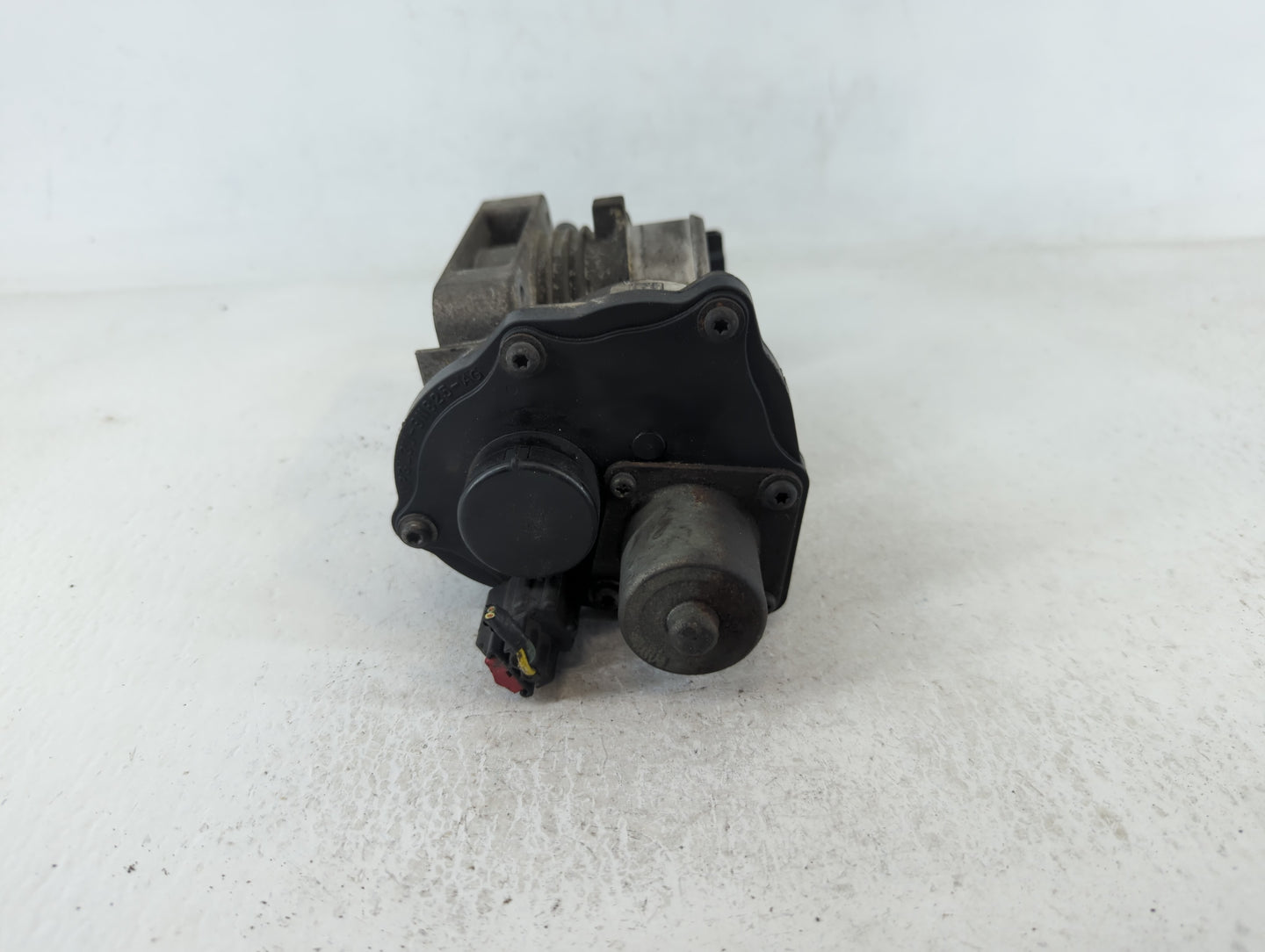 2004-2010 Mercury Mountaineer Throttle Body P/N:10016 1000491 011610 3 Fits OEM Used Auto Parts - Oemusedautoparts1.com