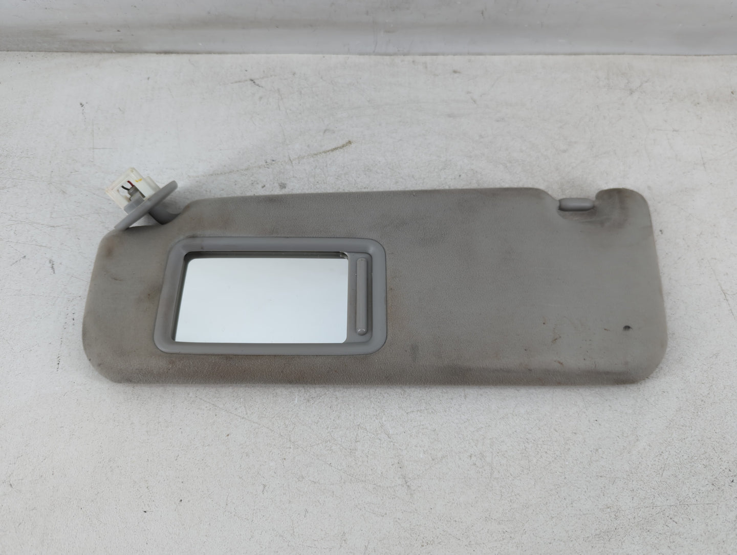 2010 Mini Cooper Sun Visor Shade Replacement Driver Left Mirror Fits OEM Used Auto Parts - Oemusedautoparts1.com