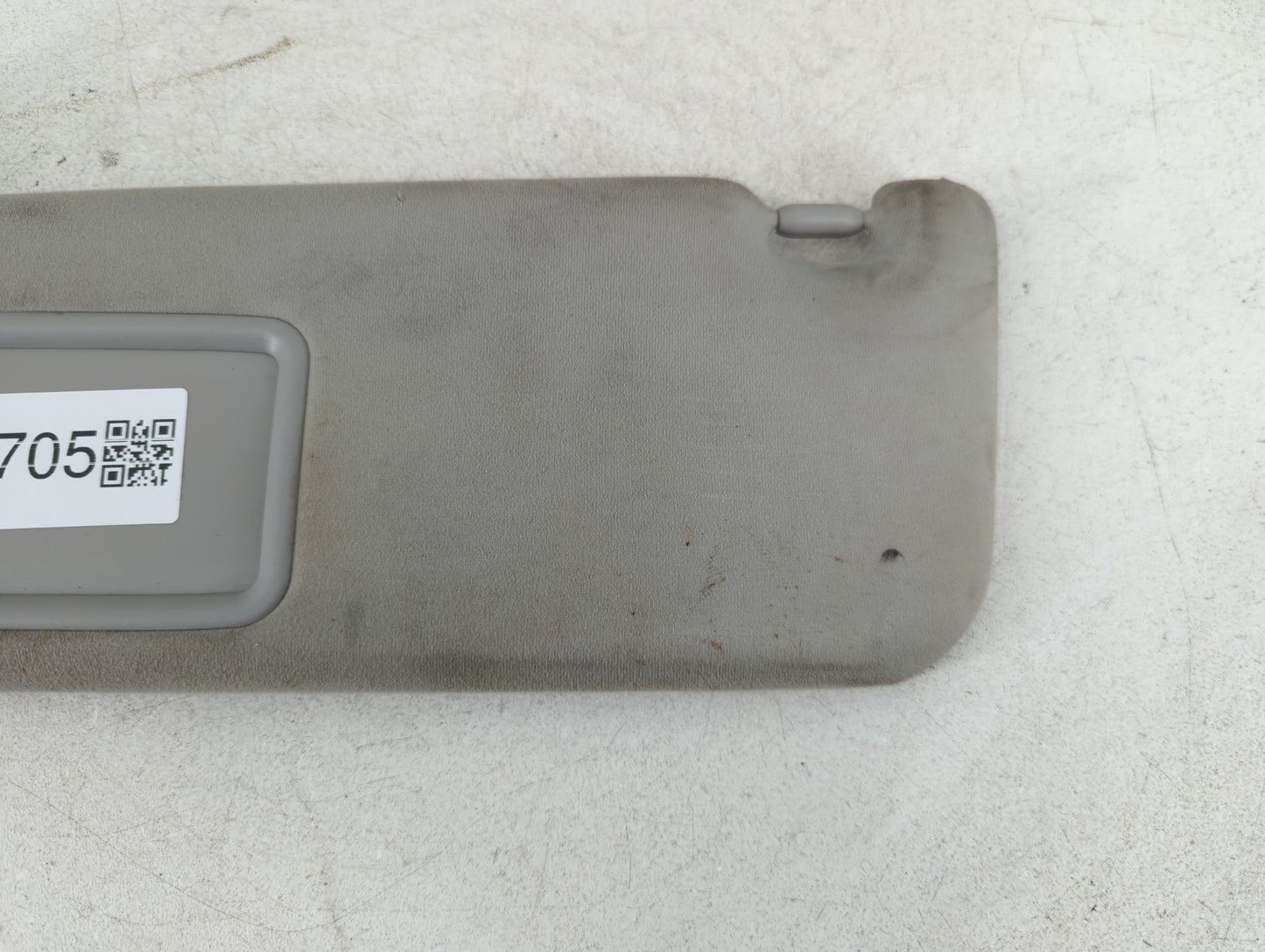 2010 Mini Cooper Sun Visor Shade Replacement Driver Left Mirror Fits OEM Used Auto Parts - Oemusedautoparts1.com