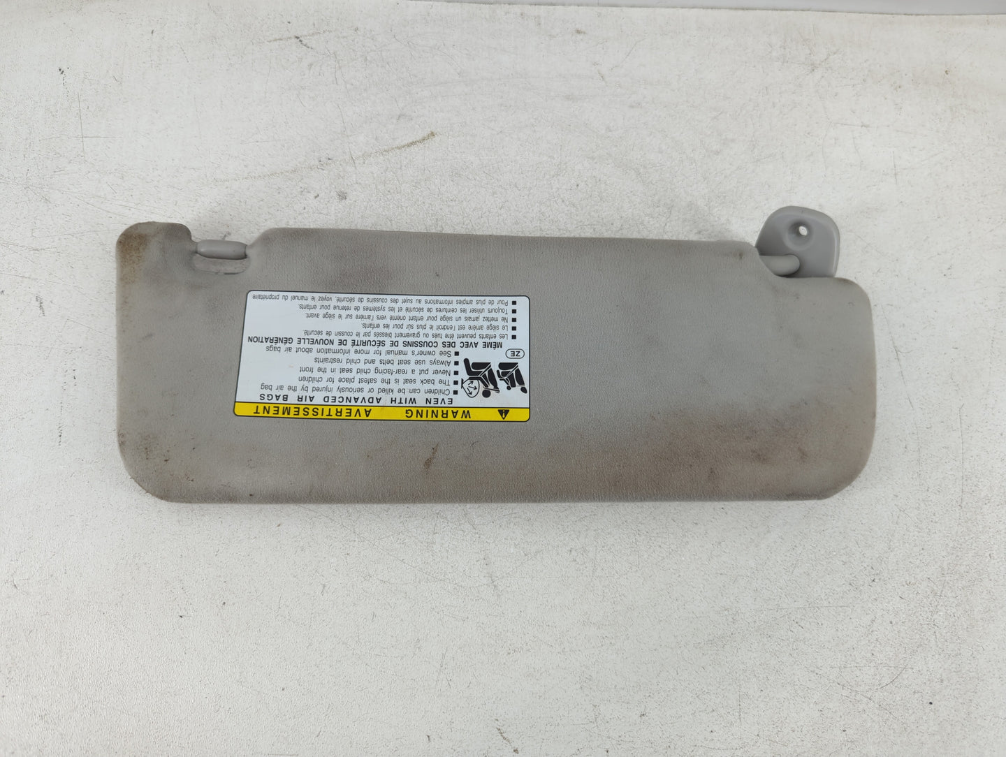 2010 Mini Cooper Sun Visor Shade Replacement Driver Left Mirror Fits OEM Used Auto Parts - Oemusedautoparts1.com
