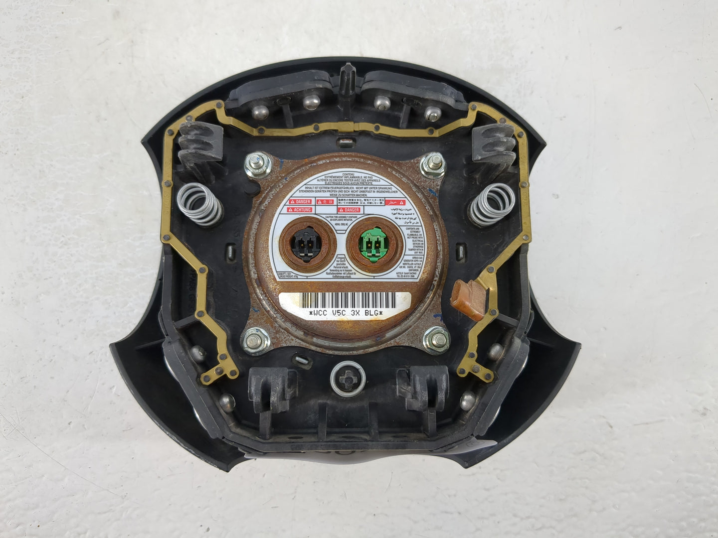 2009-2010 Mini Cooper Air Bag Driver Left Steering Wheel Mounted P/N:2757666 01 Fits Fits 2009 2010 OEM Used Auto Parts - Oe