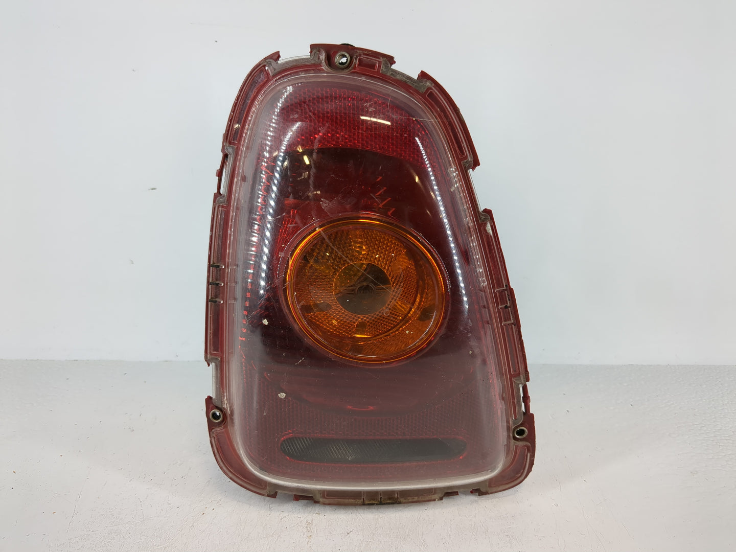 2010 Mini Cooper Tail Light Assembly Passenger Right OEM P/N:03373080 2757009, 275011 Fits OEM Used Auto Parts - Oemusedauto