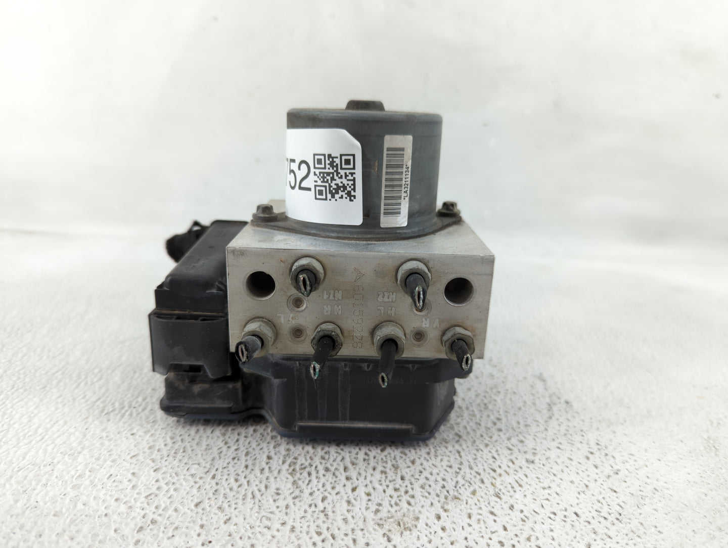 2009-2010 Mini Cooper ABS Pump Control Module Replacement P/N:EHCU 3451 6793232 Fits Fits 2009 2010 OEM Used Auto Parts - Oe