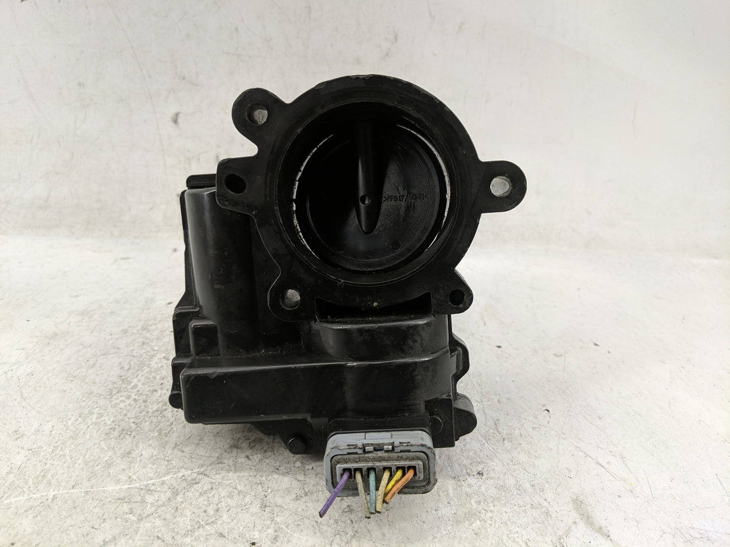 2008-2013 Mini Cooper Throttle Body Fits Fits 2008 2009 2010 2011 2012 2013 OEM Used Auto Parts - Oemusedautoparts1.com