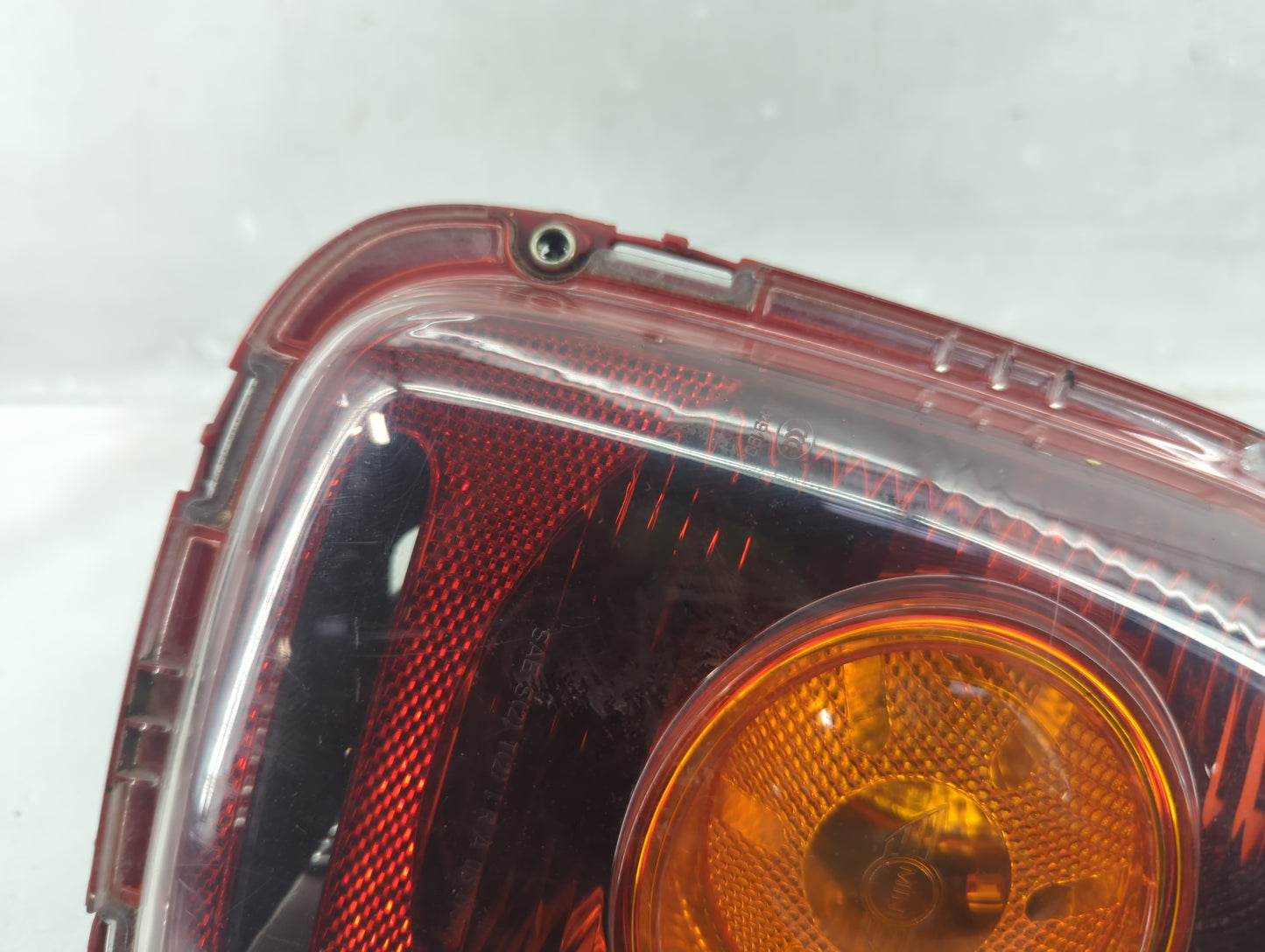 2010 Mini Cooper Tail Light Assembly Driver Left OEM P/N:2757011 2757009, 2753625, 2751307, 2787009 Fits OEM Used Auto Parts