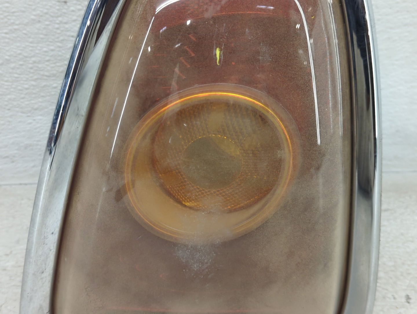 2010 Mini Cooper Tail Light Assembly Passenger Right OEM P/N:2757012 2757010 Fits OEM Used Auto Parts - Oemusedautoparts1.co