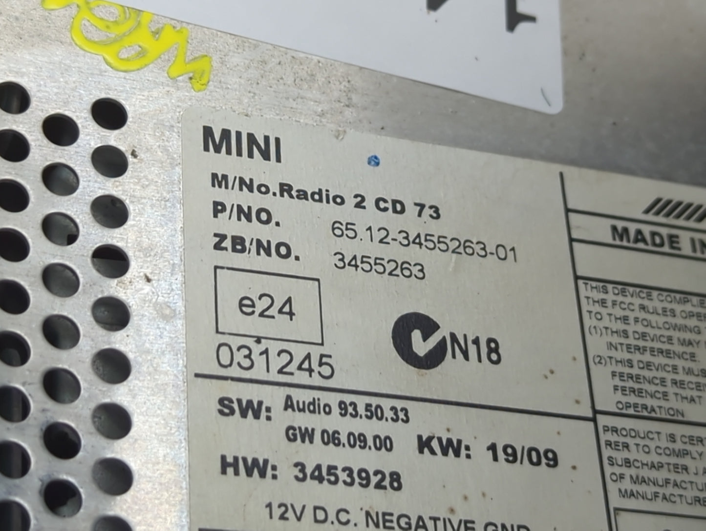 2008-2010 Mini Cooper Radio AM FM Cd Player Receiver Replacement P/N:65.12-3455263-01 3455263, 3453928 Fits Fits 2008 2009 2
