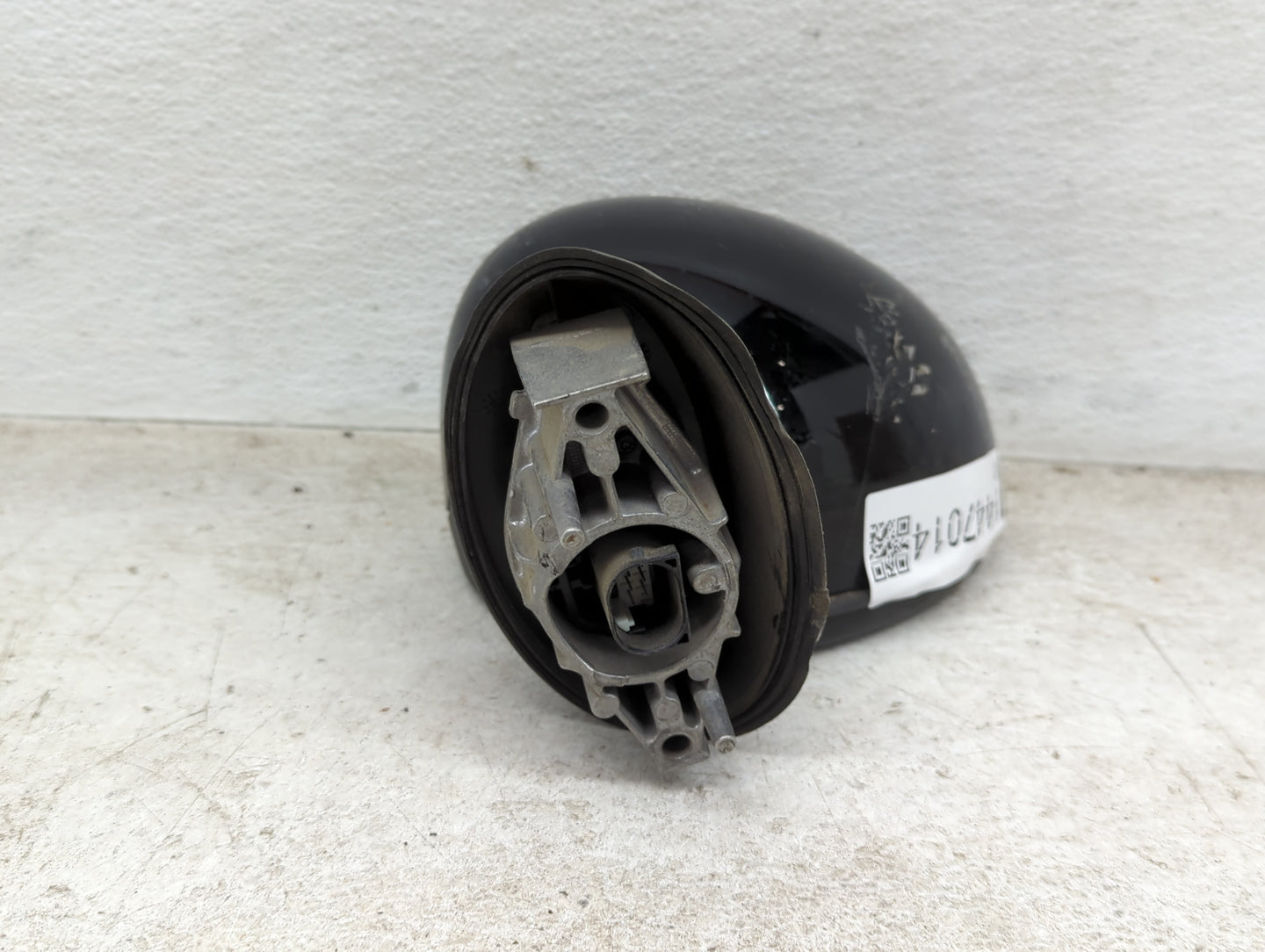 2008-2014 Mini Cooper Driver Side View Mirror - Left Door Mirror OEM Used - Oemusedautoparts1.com
