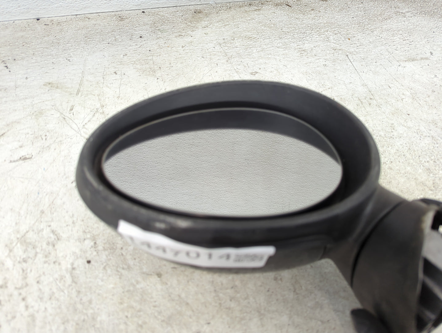 2008-2014 Mini Cooper Driver Side View Mirror - Left Door Mirror OEM Used - Oemusedautoparts1.com