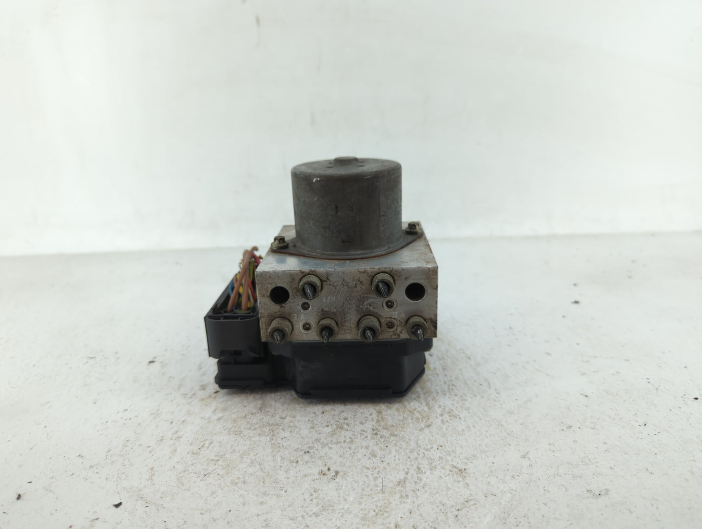 2009-2010 Mini Cooper ABS Pump Control Module Replacement P/N:3451 6790381 02 Fits Fits 2009 2010 OEM Used Auto Parts - Oemu