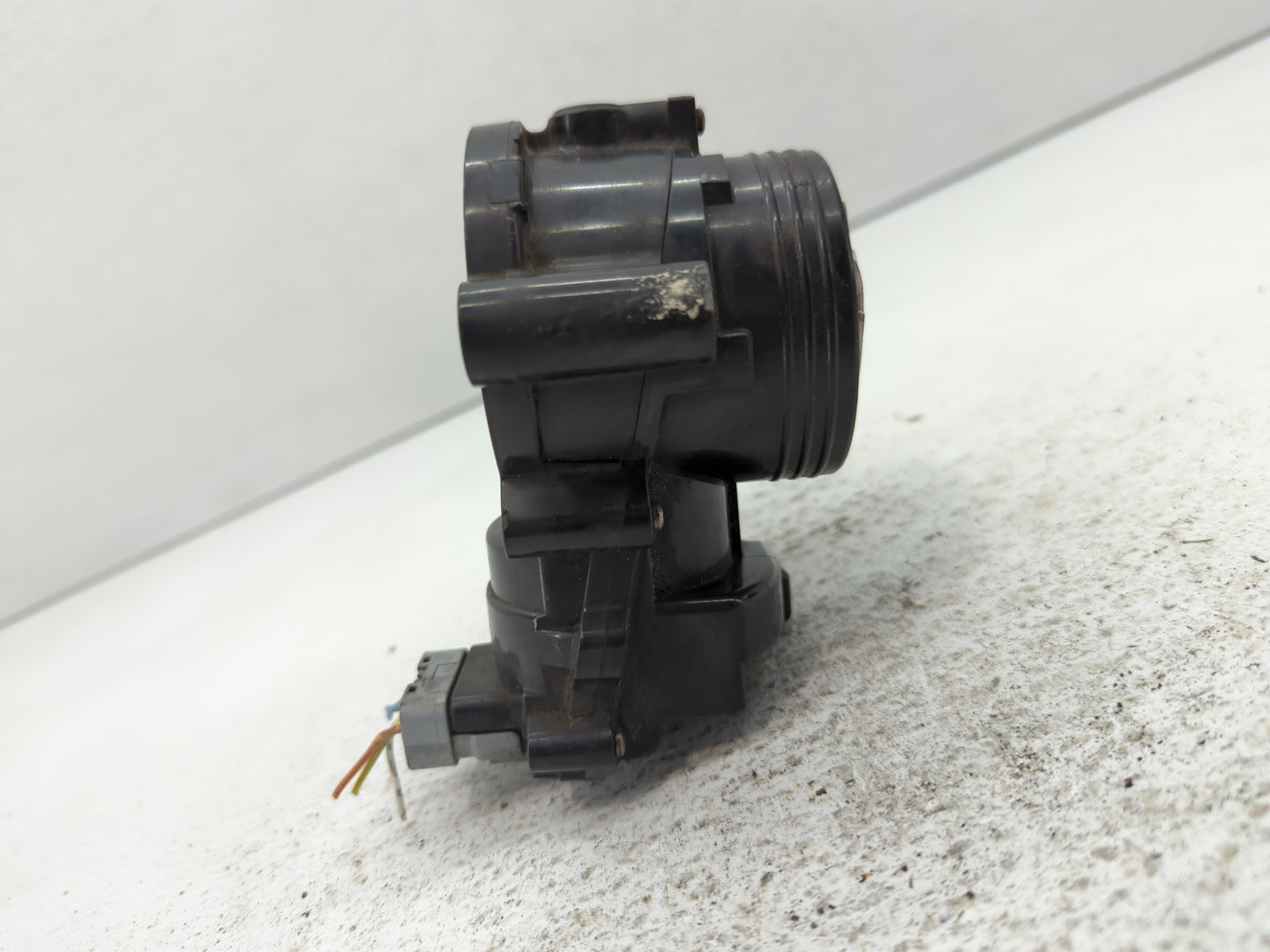 2008-2013 Mini Cooper Throttle Body P/N:757669780-04 760491980-01, 757669780-05 Fits Fits 2008 2009 2010 2011 2012 2013 OEM 