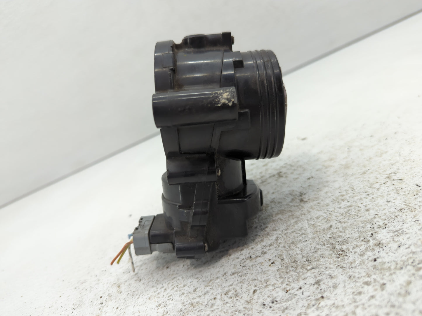 2008-2013 Mini Cooper Throttle Body P/N:757669780-04 760491980-01, 757669780-05 Fits Fits 2008 2009 2010 2011 2012 2013 OEM 