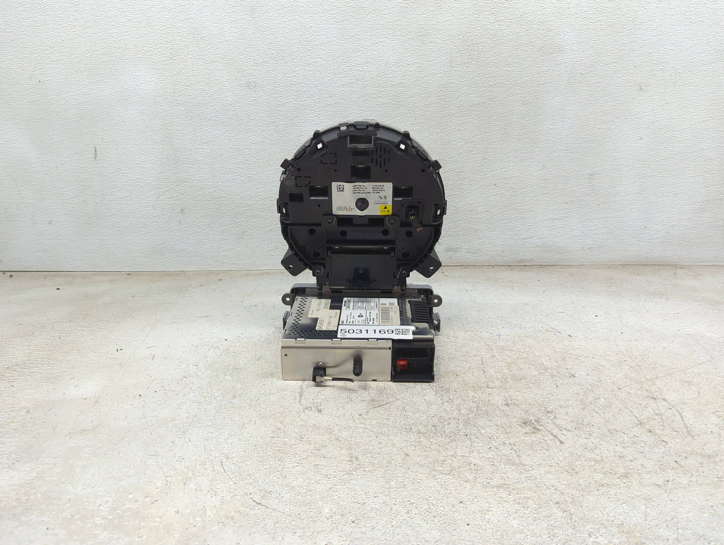 2010 Mini Cooper Instrument Cluster Speedometer Gauges P/N:65.12-3453634-01 3453634, 3452051 Miles: Fits OEM Used Auto Parts