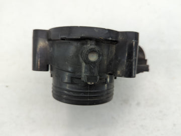 2008-2013 Mini Cooper Throttle Body P/N:V 7576697 Fits Fits 2008 2009 2010 2011 2012 2013 OEM Used Auto Parts