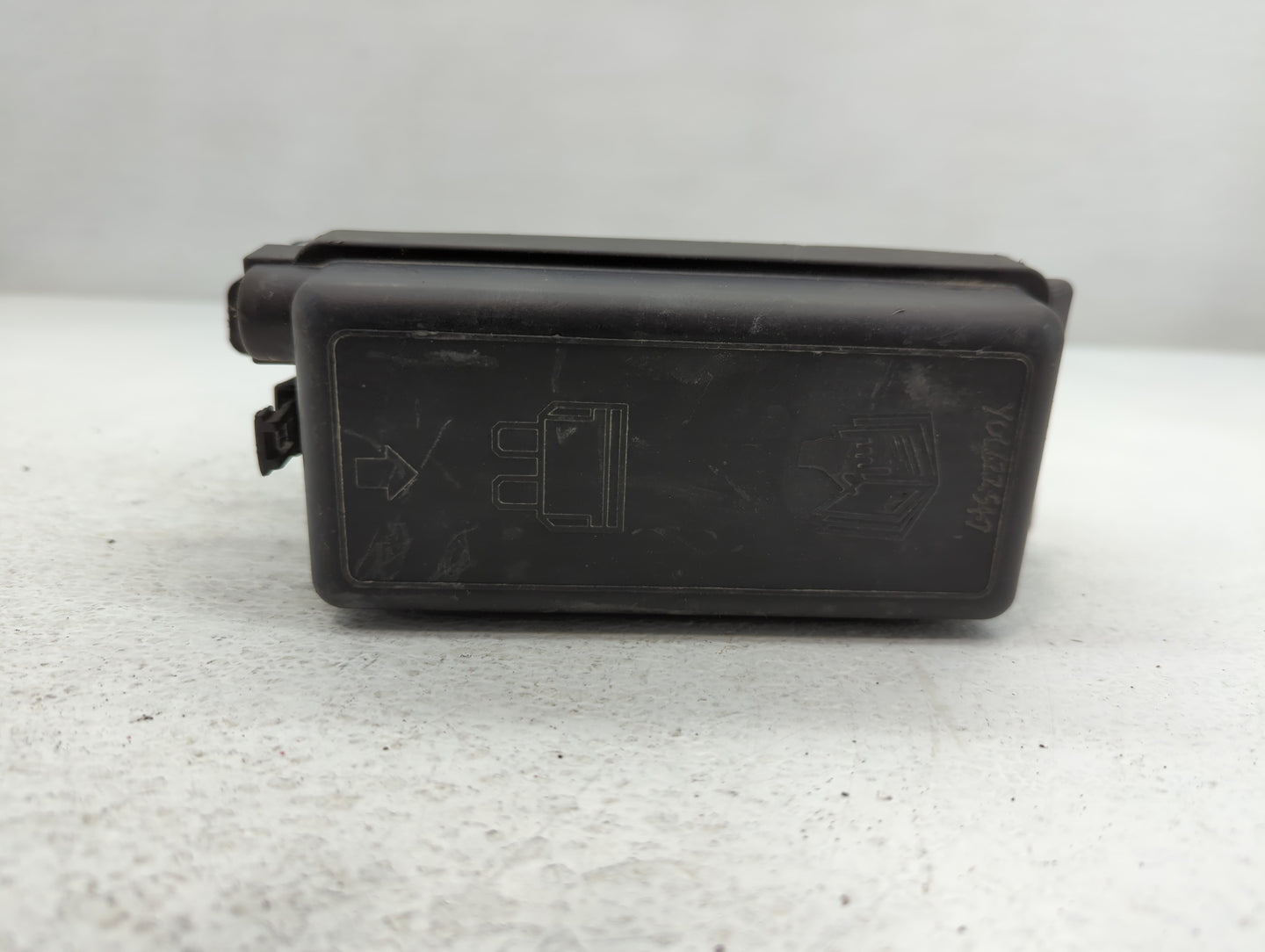 2010-2011 Mini Cooper Fusebox Fuse Box Panel Relay Module P/N:142664 9213374-01 Fits Fits 2010 2011 OEM Used Auto Parts - Oe