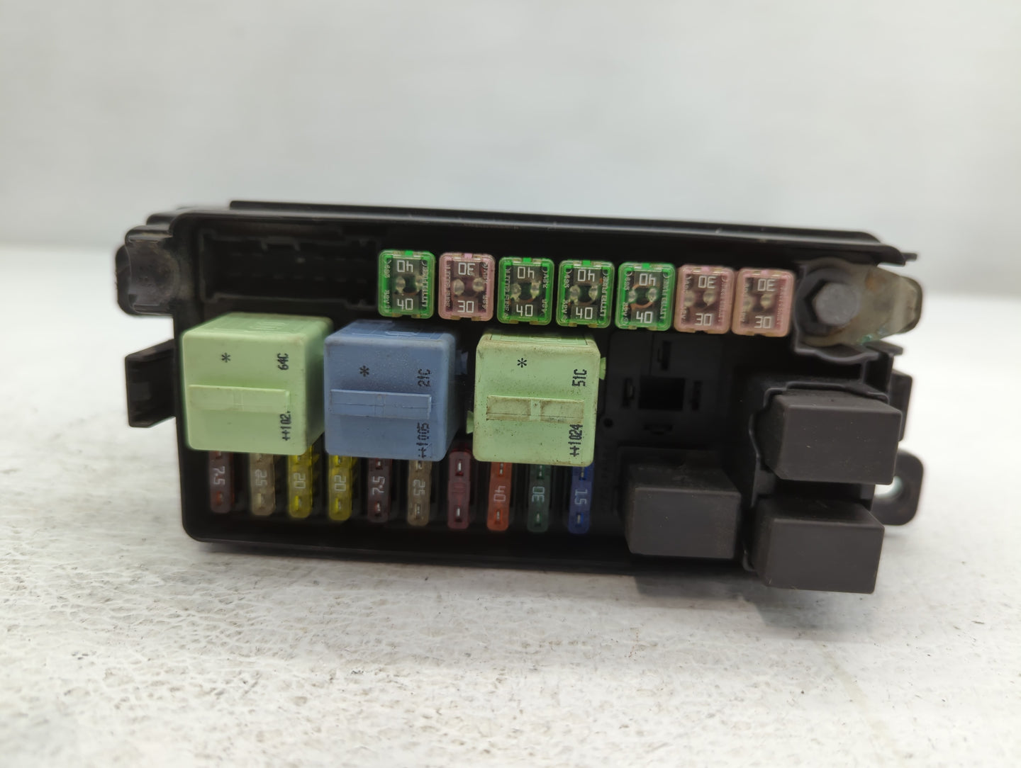 2010-2011 Mini Cooper Fusebox Fuse Box Panel Relay Module P/N:142664 9213374-01 Fits Fits 2010 2011 OEM Used Auto Parts - Oe