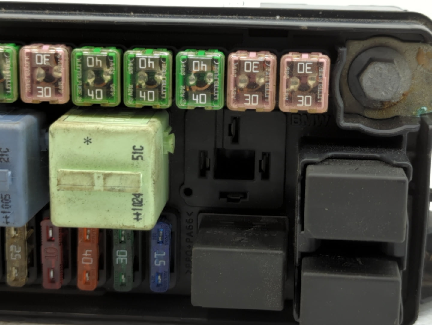2010-2011 Mini Cooper Fusebox Fuse Box Panel Relay Module P/N:142664 9213374-01 Fits Fits 2010 2011 OEM Used Auto Parts - Oe