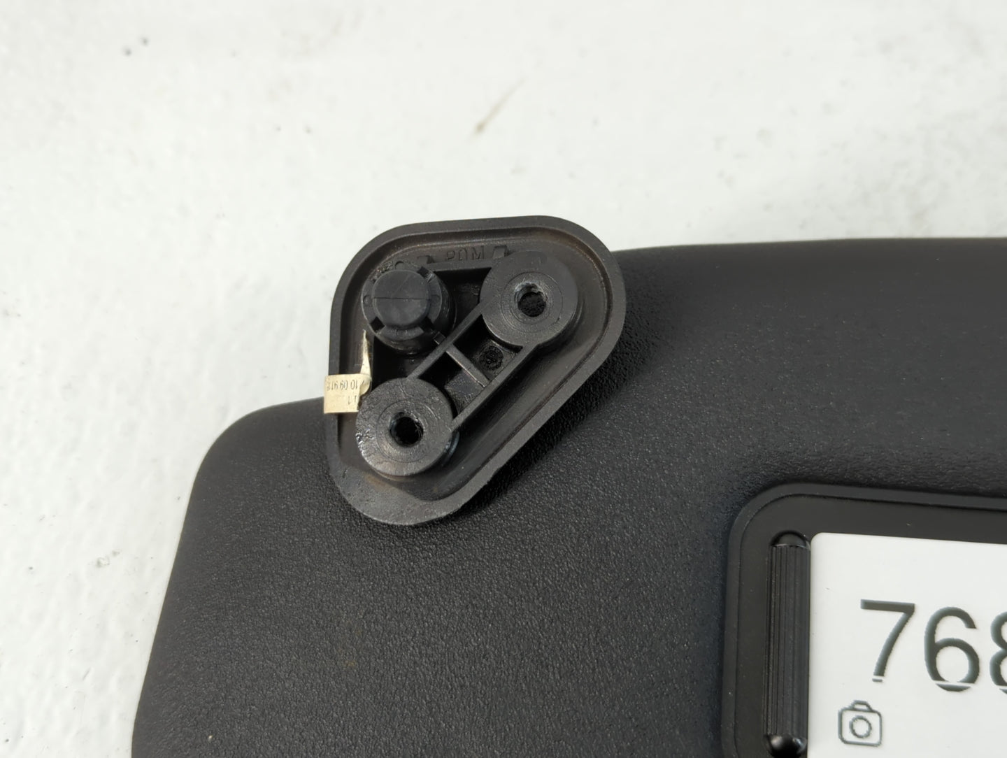 2010 Mini Cooper Sun Visor Shade Replacement Driver Left Mirror Fits OEM Used Auto Parts - Oemusedautoparts1.com