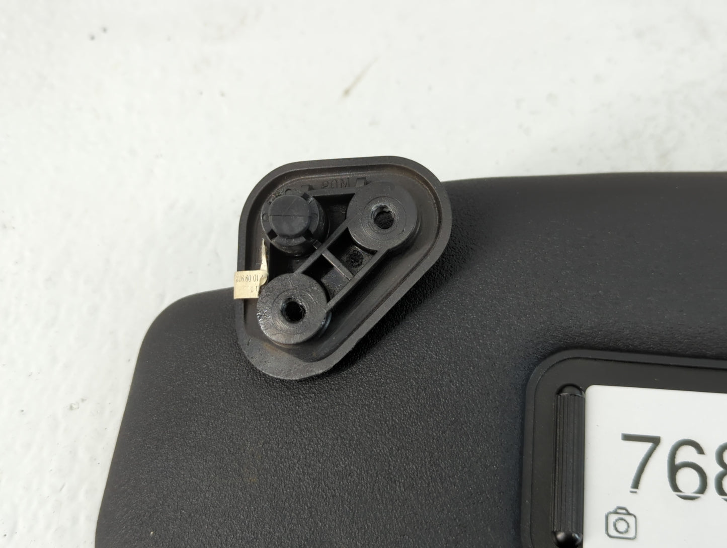 2010 Mini Cooper Sun Visor Shade Replacement Driver Left Mirror Fits OEM Used Auto Parts - Oemusedautoparts1.com