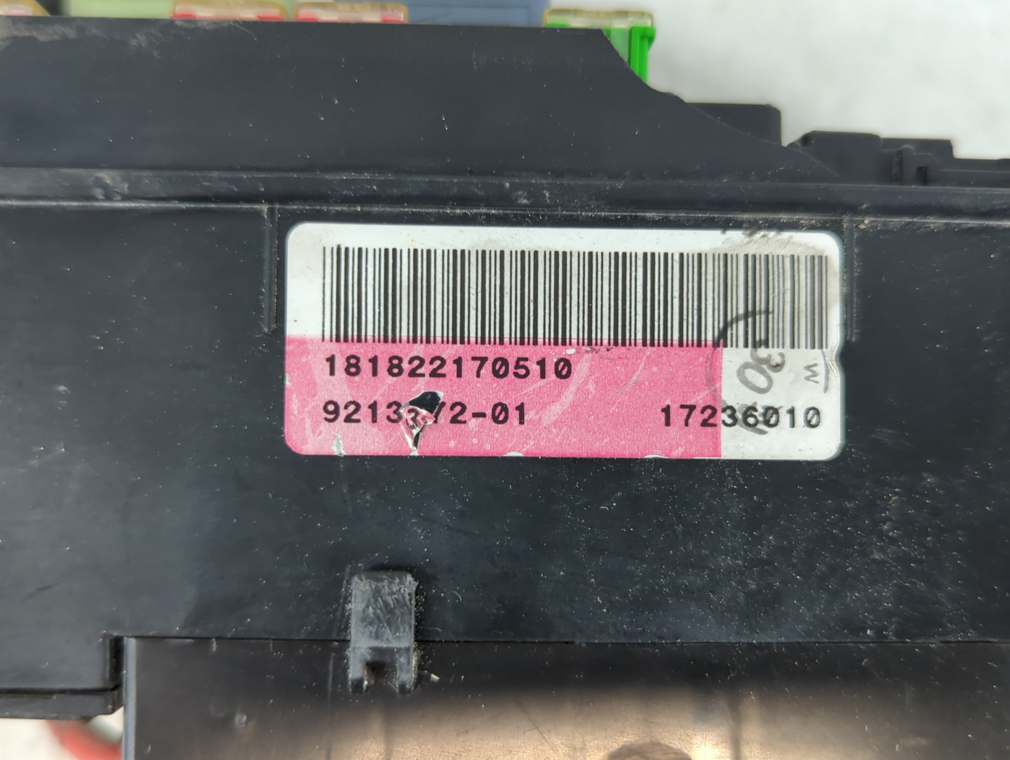 2010-2011 Mini Cooper Fusebox Fuse Box Panel Relay Module P/N:9213372-01 Fits Fits 2010 2011 OEM Used Auto Parts - Oemusedau