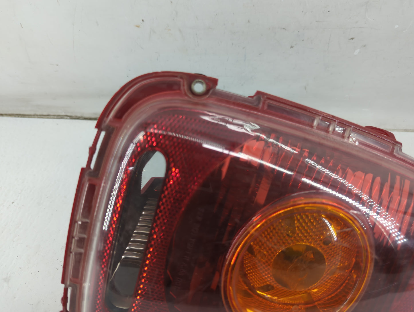 2010 Mini Cooper Tail Light Assembly Passenger Right OEM P/N:2757009 2757011 Fits OEM Used Auto Parts - Oemusedautoparts1.co