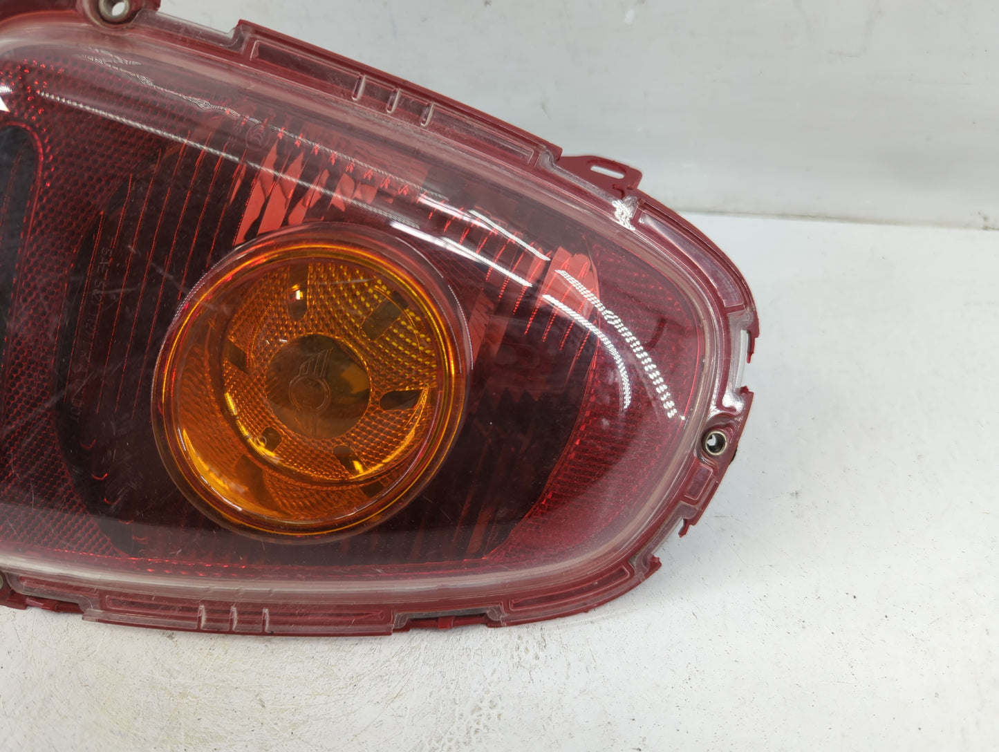 2010 Mini Cooper Tail Light Assembly Passenger Right OEM P/N:2757009 2757011 Fits OEM Used Auto Parts - Oemusedautoparts1.co